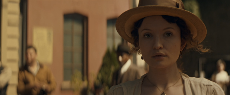Emily Browning in American Gods.